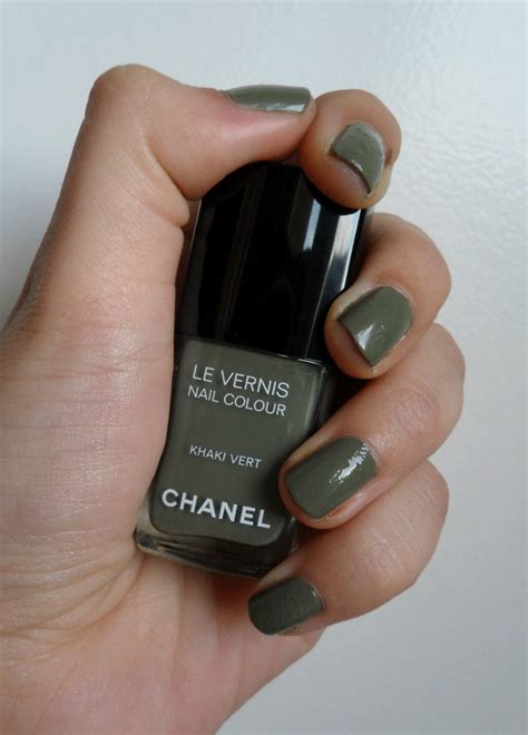 chanel le vernis khaki vert|le vernis longwear.